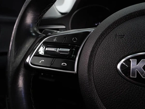 Седан Kia Optima 2019 года, 2089000 рублей, Воронеж