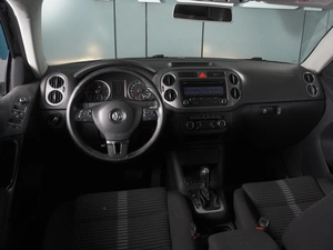 Внедорожник Volkswagen Tiguan 2010 года, 1110000 рублей, Минеральные Воды