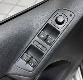 Внедорожник Volkswagen Tiguan 2009 года, 1147000 рублей, Красноярск