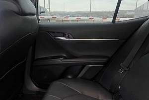 Седан Toyota Camry 2023 года, 3302000 рублей, Солонцы
