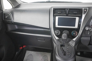 Хетчбэк Toyota Ractis 2014 года, 899000 рублей, Кемерово