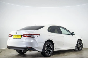 Седан Toyota Camry 2021 года, 3599000 рублей, Оренбург