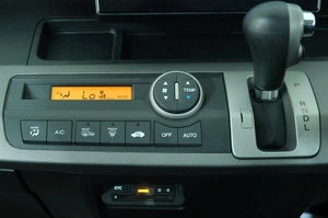 Минивэн Honda Freed 2010 года, 1159000 рублей, Омск