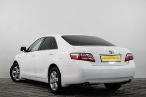 Седан Toyota Camry 2007 года, 1089000 рублей, Сургут