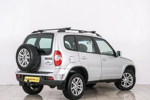 Внедорожник Chevrolet Niva 2011 года, 599000 рублей, Красноярск