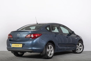 Седан Opel Astra 2012 года, 799000 рублей, Томск