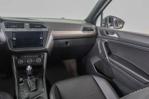 Внедорожник Volkswagen Tiguan 2019 года, 2249000 рублей, Пермь