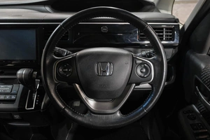 Минивэн Honda Stepwgn Spada 2015 года, 1969000 рублей, Новокузнецк