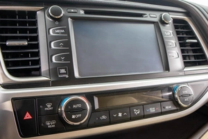 Внедорожник Toyota Highlander 2014 года, 2799000 рублей, Барнаул