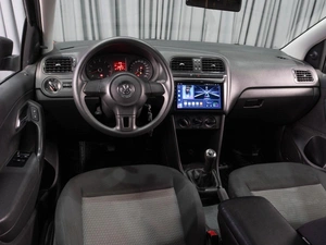 Седан Volkswagen Polo 2011 года, 720000 рублей, Тюмень