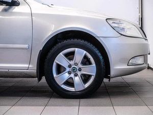 Лифтбек Skoda Octavia 2012 года, 940000 рублей, Красноярск
