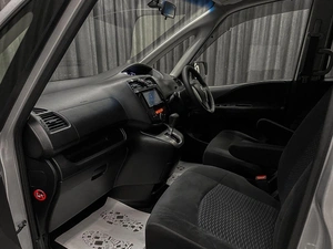 Минивэн Nissan Serena 2014 года, 1350000 рублей, Красноярск