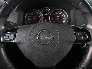 Хетчбэк Opel Astra 2007 года, 599000 рублей, Аксай