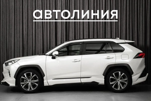Внедорожник Toyota RAV4 2019 года, 3499000 рублей, Красноярск