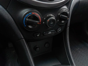 Седан Hyundai Solaris 2014 года, 749000 рублей, Саратов