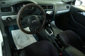 Седан Volkswagen Jetta 2013 года, 839000 рублей, Омск