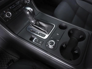 Внедорожник Volkswagen Touareg 2012 года, 2000000 рублей, Ростов-на-Дону
