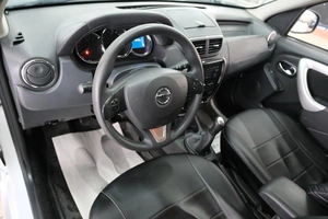 Внедорожник Nissan Terrano 2017 года, 1199000 рублей, Омск