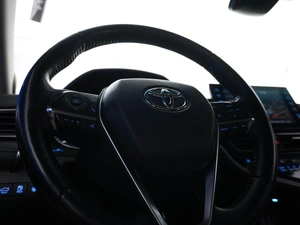Седан Toyota Camry 2021 года, 3447077 рублей, Москва