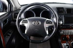 Внедорожник Toyota Highlander 2011 года, 1999000 рублей, Пермь