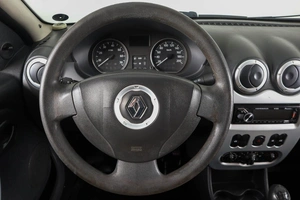 Седан Renault Logan 2013 года, 529000 рублей, Пермь