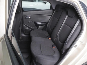 Седан Kia Rio 2015 года, 999000 рублей, Ростов-на-Дону