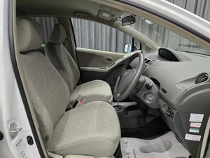 Хетчбэк Toyota Vitz 2009 года, 650000 рублей, Красноярск