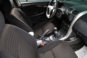 Седан Toyota Corolla 2012 года, 1029000 рублей, Сургут