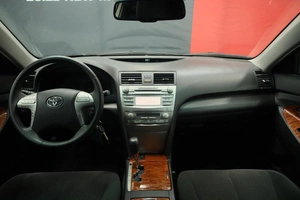Седан Toyota Camry 2011 года, 1850000 рублей, Курск