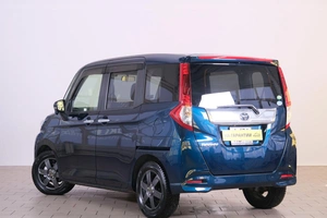 Минивэн Toyota Roomy 2017 года, 999000 рублей, Омск