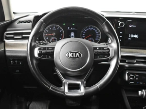 Седан Kia K5 2021 года, 2599900 рублей, Казань