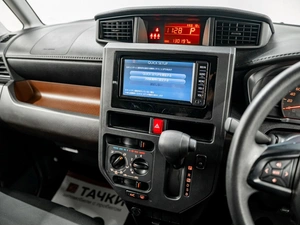 Минивэн Toyota Roomy 2017 года, 930000 рублей, Красноярск