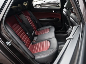 Седан Kia Optima 2019 года, 2325000 рублей, Краснодар