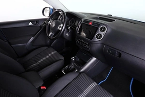 Внедорожник Volkswagen Tiguan 2011 года, 1429000 рублей, Пермь