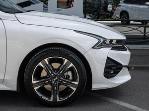 Седан Kia K5 2020 года, 2750000 рублей, Волгоград