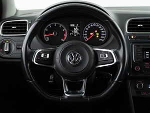 Седан Volkswagen Polo 2020 года, 1346077 рублей, Москва