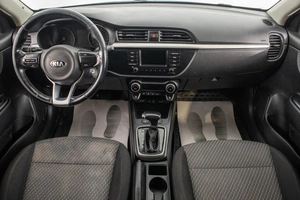 Седан Kia Rio 2017 года, 1119000 рублей, Барнаул