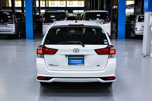 Универсал Toyota Corolla Fielder 2015 года, 1258000 рублей, Солонцы