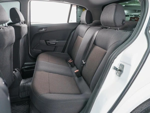 Хетчбэк Opel Astra 2012 года, 749000 рублей, Сургут