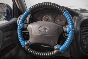 Внедорожник Toyota Land Cruiser 2002 года, 2449000 рублей, Томск