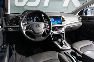 Седан Hyundai Elantra 2017 года, 1289000 рублей, Петрозаводск