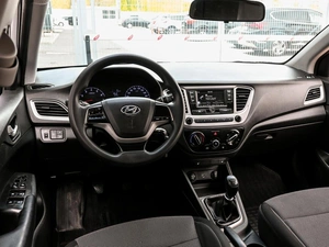 Седан Hyundai Solaris 2019 года, 919000 рублей, Волгоград