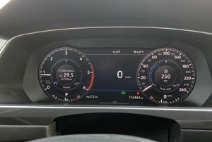 Внедорожник Volkswagen Tiguan 2018 года, 2375000 рублей, Солонцы