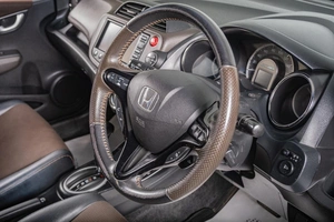 Хетчбэк Honda Fit Shuttle 2012 года, 899000 рублей, Томск