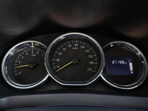 Хетчбэк Renault Sandero 2018 года, 950000 рублей, Волгоград