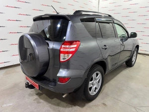 Внедорожник Toyota RAV4 2011 года, 1395000 рублей, Красноярск
