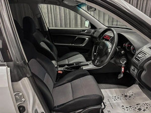 Седан Subaru Legacy 2003 года, 699000 рублей, Красноярск