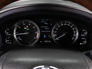 Внедорожник Toyota Land Cruiser 2019 года, 7999000 рублей, Тюмень