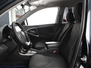 Внедорожник Toyota RAV4 2010 года, 1537000 рублей, Омск