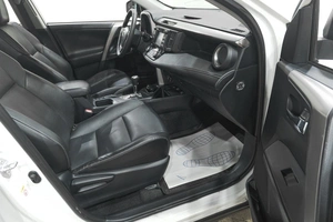 Внедорожник Toyota RAV4 2015 года, 2379000 рублей, Новокузнецк